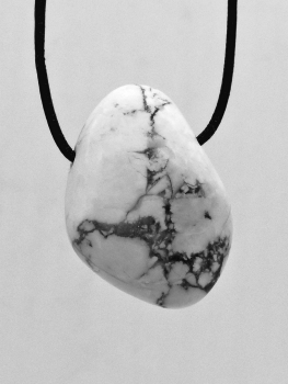 Preview: Magnesit, Simbabwe, Trommelstein-Anhänger, 3 Stück